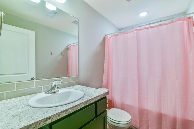 3739 N Pepper Ridge, Wichita, KS 67205