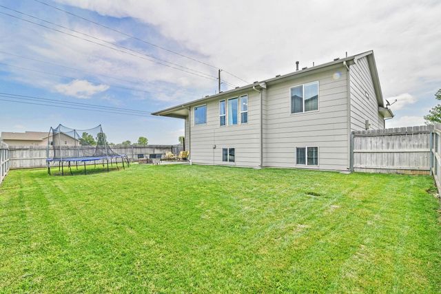 3739 N Pepper Ridge, Wichita, KS 67205