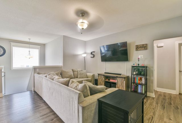 3739 N Pepper Ridge, Wichita, KS 67205