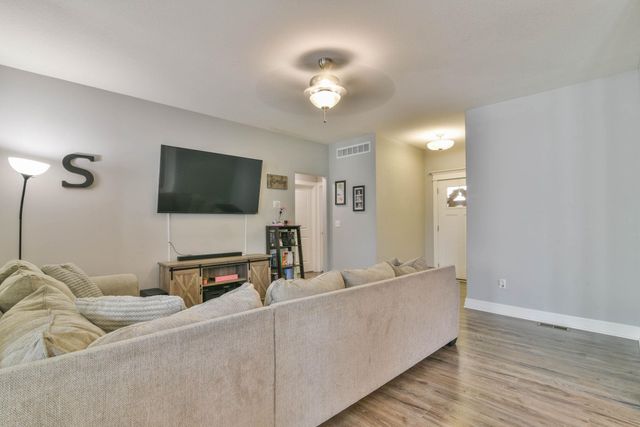 3739 N Pepper Ridge, Wichita, KS 67205