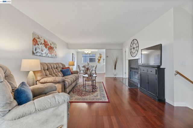 3551 Norton Way, Pleasanton, CA 94566