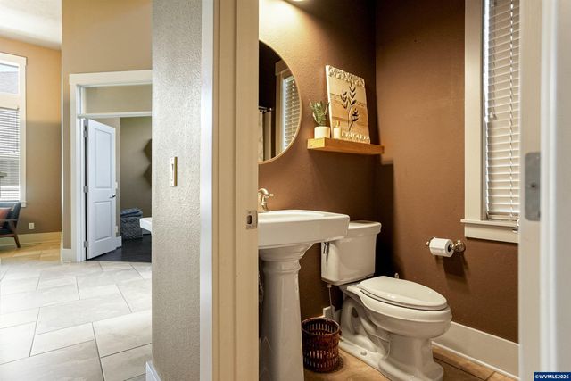 5489 Salal St SE, Salem, OR 97306