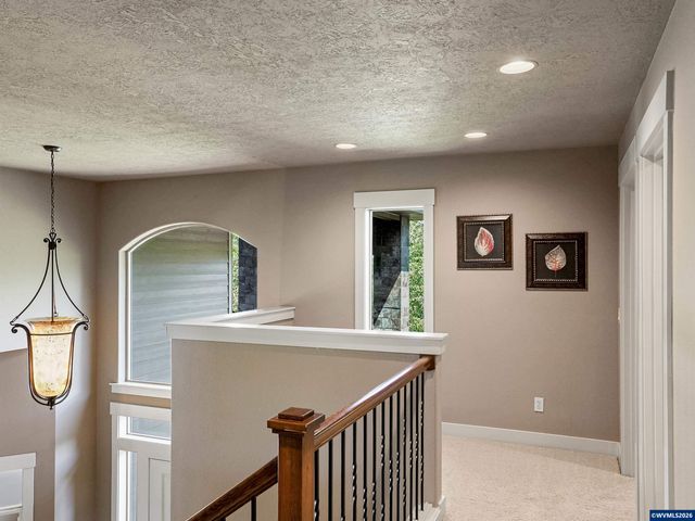 5489 Salal St SE, Salem, OR 97306