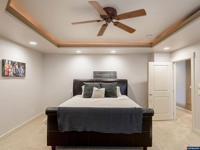 5489 Salal St SE, Salem, OR 97306
