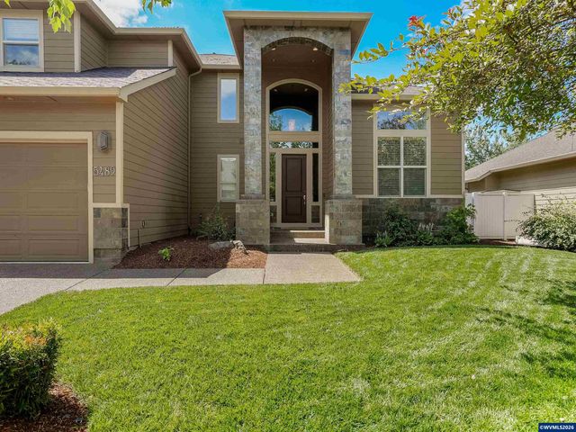 5489 Salal St SE, Salem, OR 97306