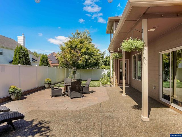 5489 Salal St SE, Salem, OR 97306