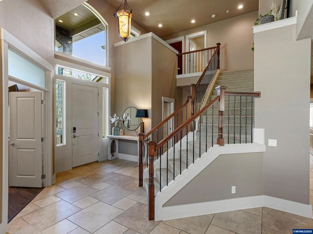 5489 Salal St SE, Salem, OR 97306