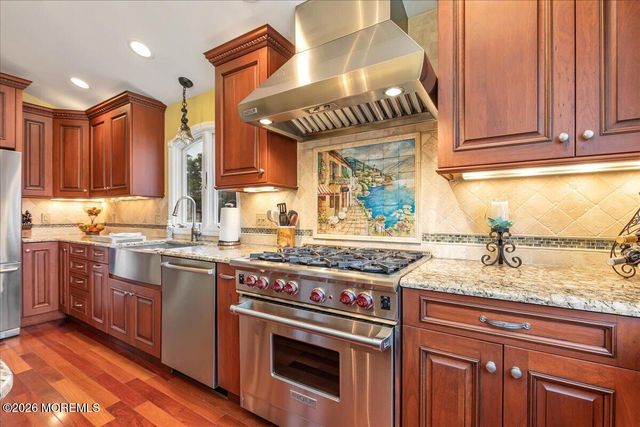 13 Ellingham Avenue, Monroe, NJ 08831