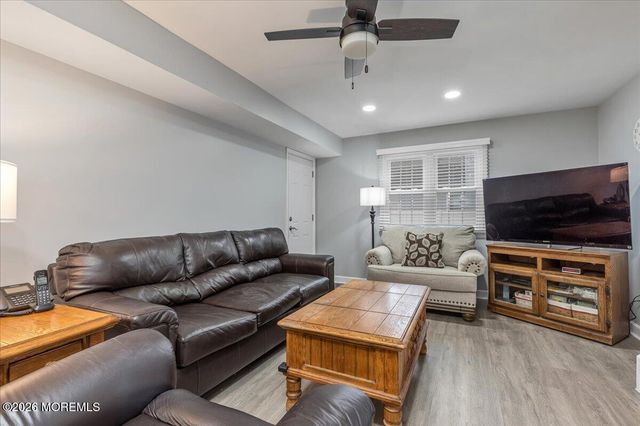 13 Ellingham Avenue, Monroe, NJ 08831