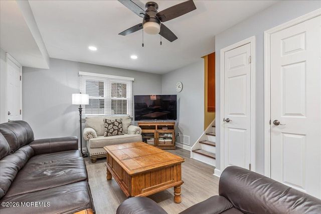 13 Ellingham Avenue, Monroe, NJ 08831