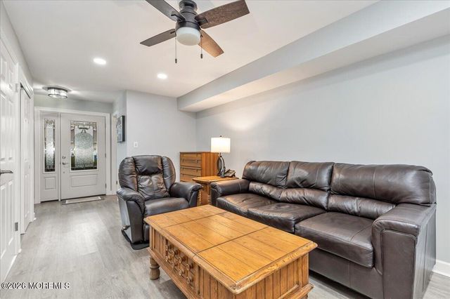 13 Ellingham Avenue, Monroe, NJ 08831