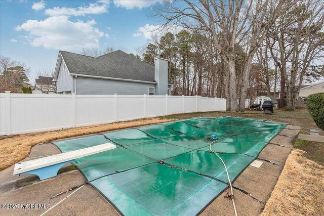 13 Ellingham Avenue, Monroe, NJ 08831