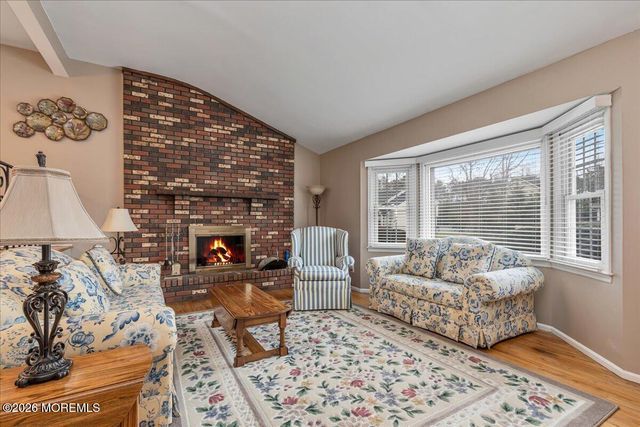 13 Ellingham Avenue, Monroe, NJ 08831