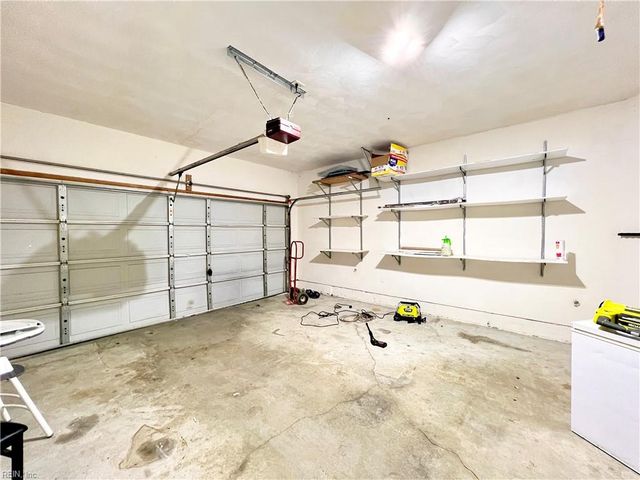 3692 Crofts Pride DR, Virginia Beach, VA 23453