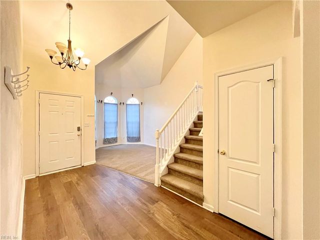 3692 Crofts Pride DR, Virginia Beach, VA 23453