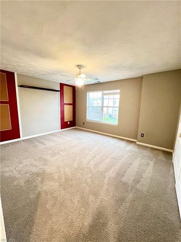 3692 Crofts Pride DR, Virginia Beach, VA 23453