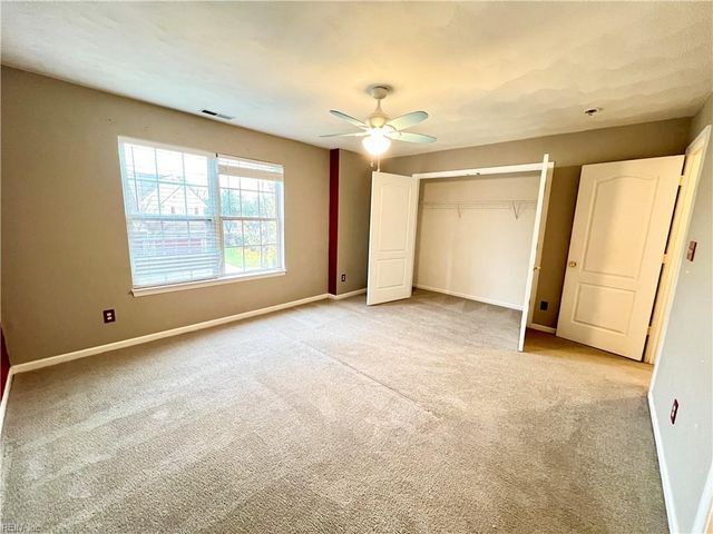 3692 Crofts Pride DR, Virginia Beach, VA 23453