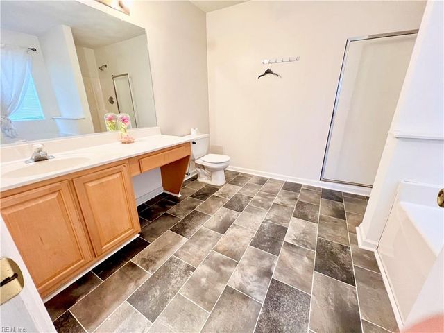 3692 Crofts Pride DR, Virginia Beach, VA 23453