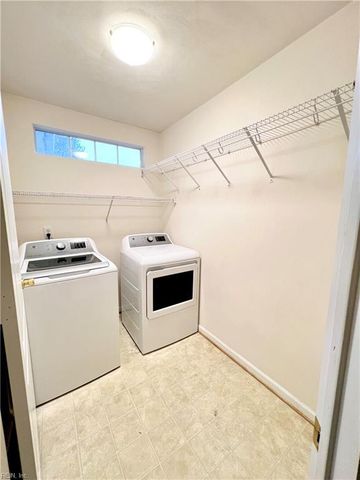 3692 Crofts Pride DR, Virginia Beach, VA 23453