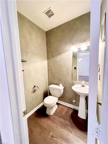 3692 Crofts Pride DR, Virginia Beach, VA 23453