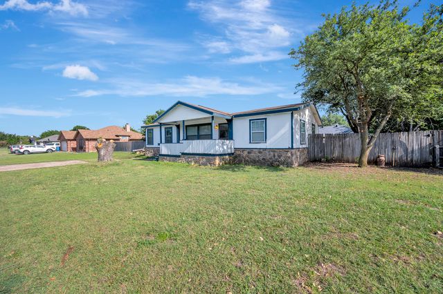 305 Branson Road, Roanoke, TX 76262