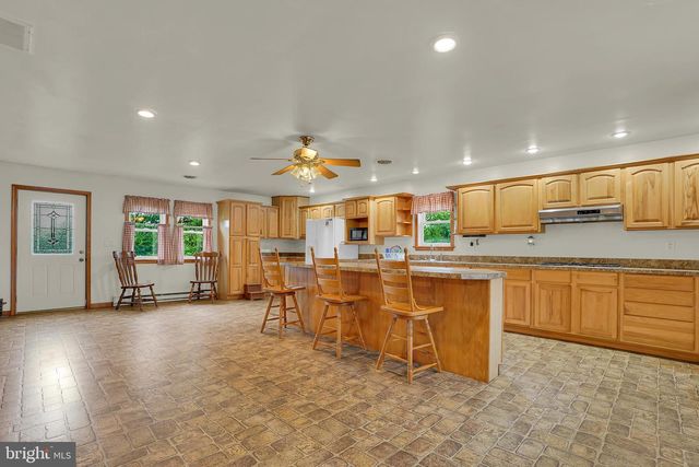 13789 BUCHANAN TRAIL W, Mercersburg, PA 17236