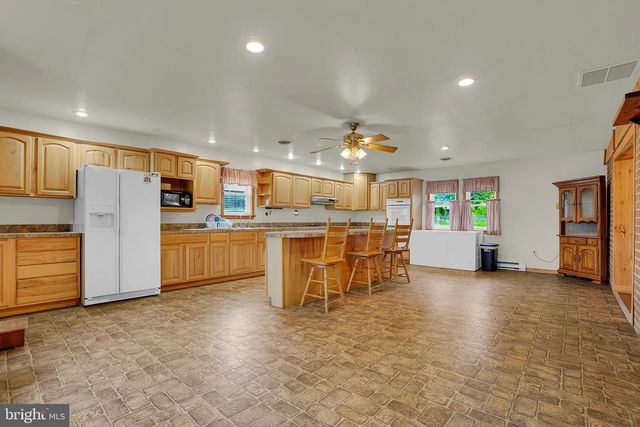 13789 BUCHANAN TRAIL W, Mercersburg, PA 17236