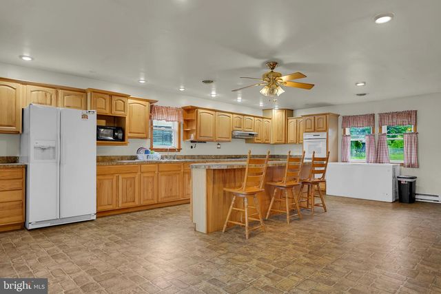 13789 BUCHANAN TRAIL W, Mercersburg, PA 17236