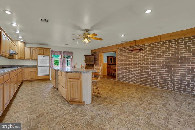 13789 BUCHANAN TRAIL W, Mercersburg, PA 17236