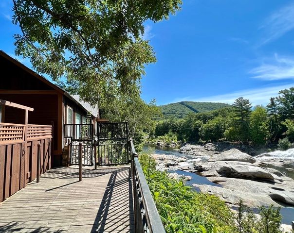 10 Deerfield Ave 2, Shelburne, MA 01370