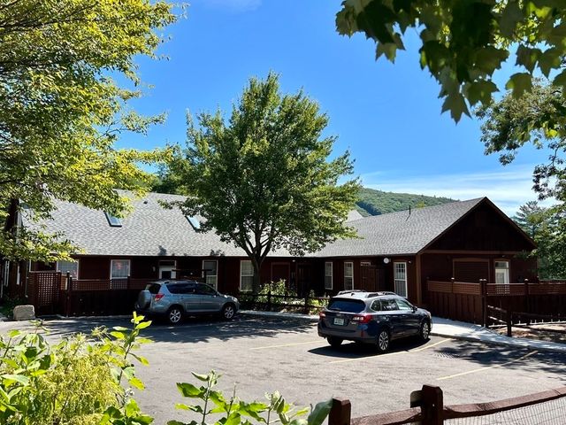 10 Deerfield Ave 2, Shelburne, MA 01370