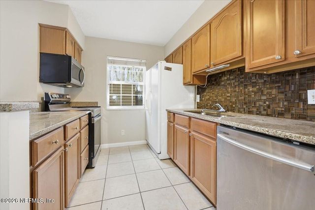 4810 WINDRUSH Lane C-4-A, Jacksonville, FL 32217