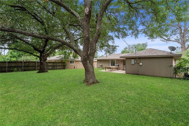 3511 Pecos Court, Bryan, TX 77801
