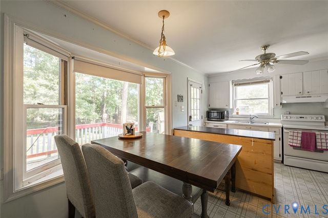 5424 Old Warson Dr, Chesterfield, VA 23237