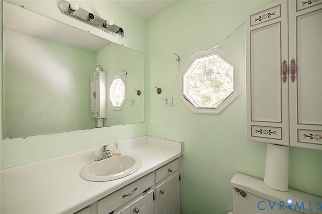 5424 Old Warson Dr, Chesterfield, VA 23237