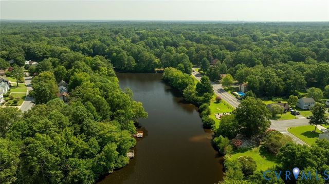 5424 Old Warson Dr, Chesterfield, VA 23237