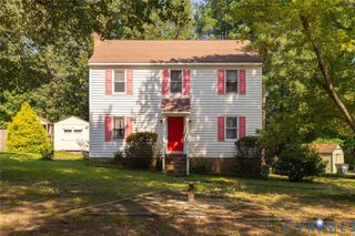 5424 Old Warson Dr, Chesterfield, VA 23237