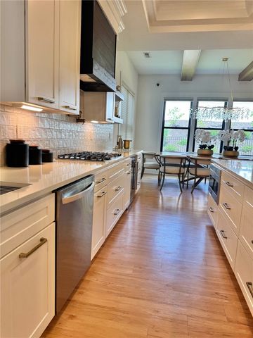 1007 Honey Locust Dr, Penn Twp, PA 15644