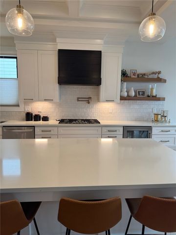 1007 Honey Locust Dr, Penn Twp, PA 15644