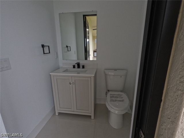 2423 NW 6th ST, Cape Coral, FL 33993