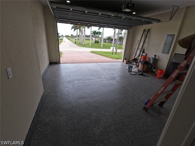 2423 NW 6th ST, Cape Coral, FL 33993