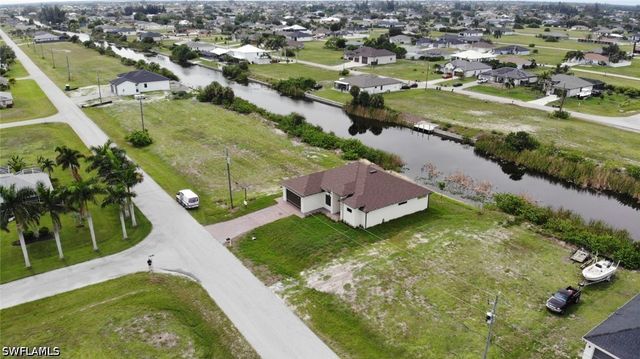 2423 NW 6th ST, Cape Coral, FL 33993