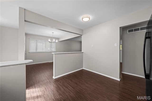 1070 Campion Lane, Florissant, MO 63031