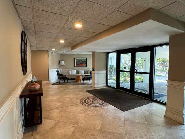 1201 River Reach Drive 202, Fort Lauderdale, FL 33315