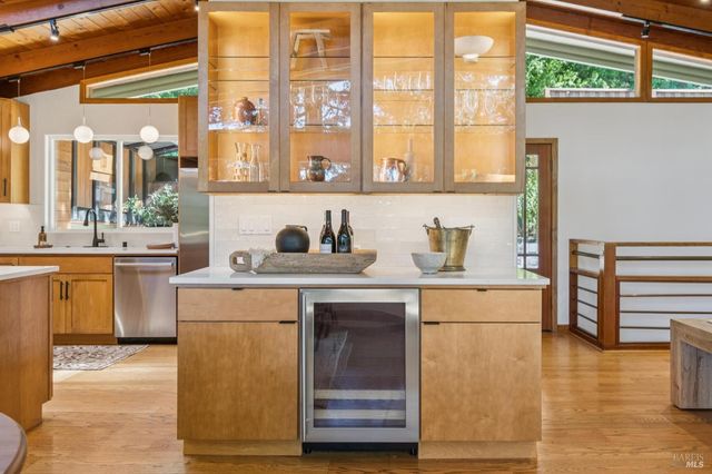 94 Berkeley Ave, San Anselmo, CA 94960