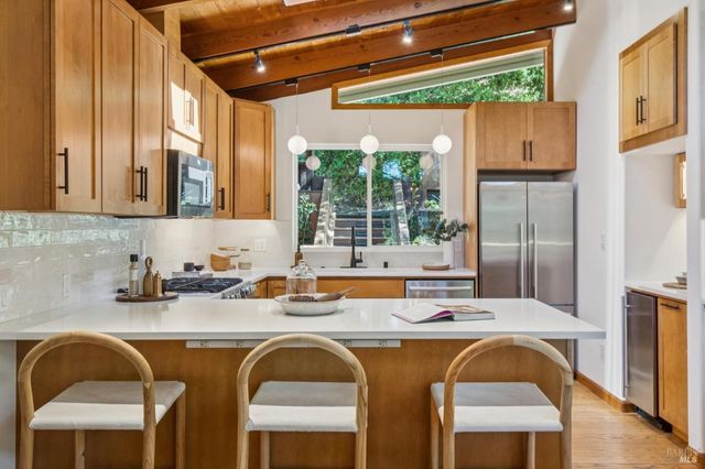 94 Berkeley Ave, San Anselmo, CA 94960