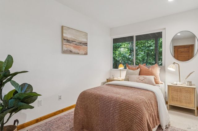 94 Berkeley Ave, San Anselmo, CA 94960