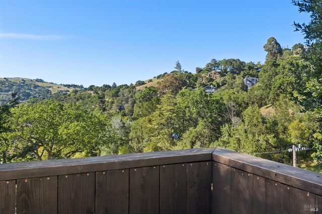 94 Berkeley Ave, San Anselmo, CA 94960