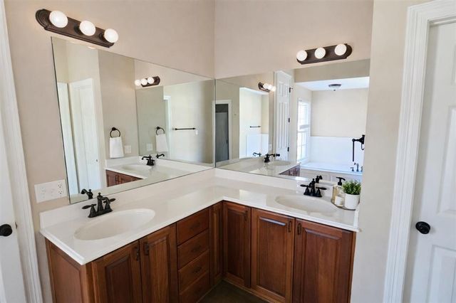 5920 Camellia Place, Lake Charles, LA 70605