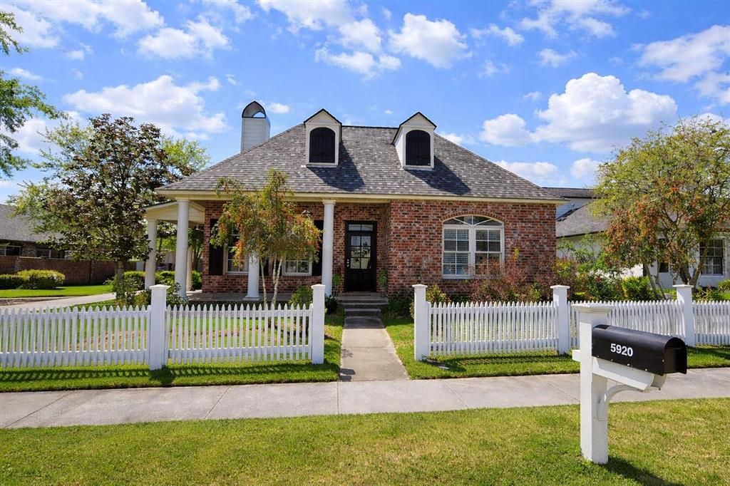 5920 Camellia Place, Lake Charles, LA 70605